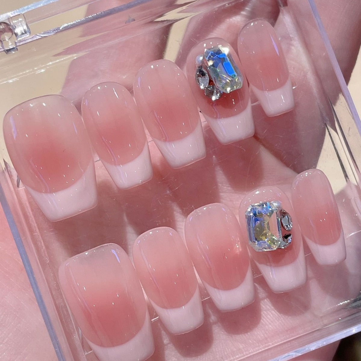 Gray and pink French rhinestone blush fake nails, handmade wearable nails, brightening nails, removable and long-lasting, 385 styles