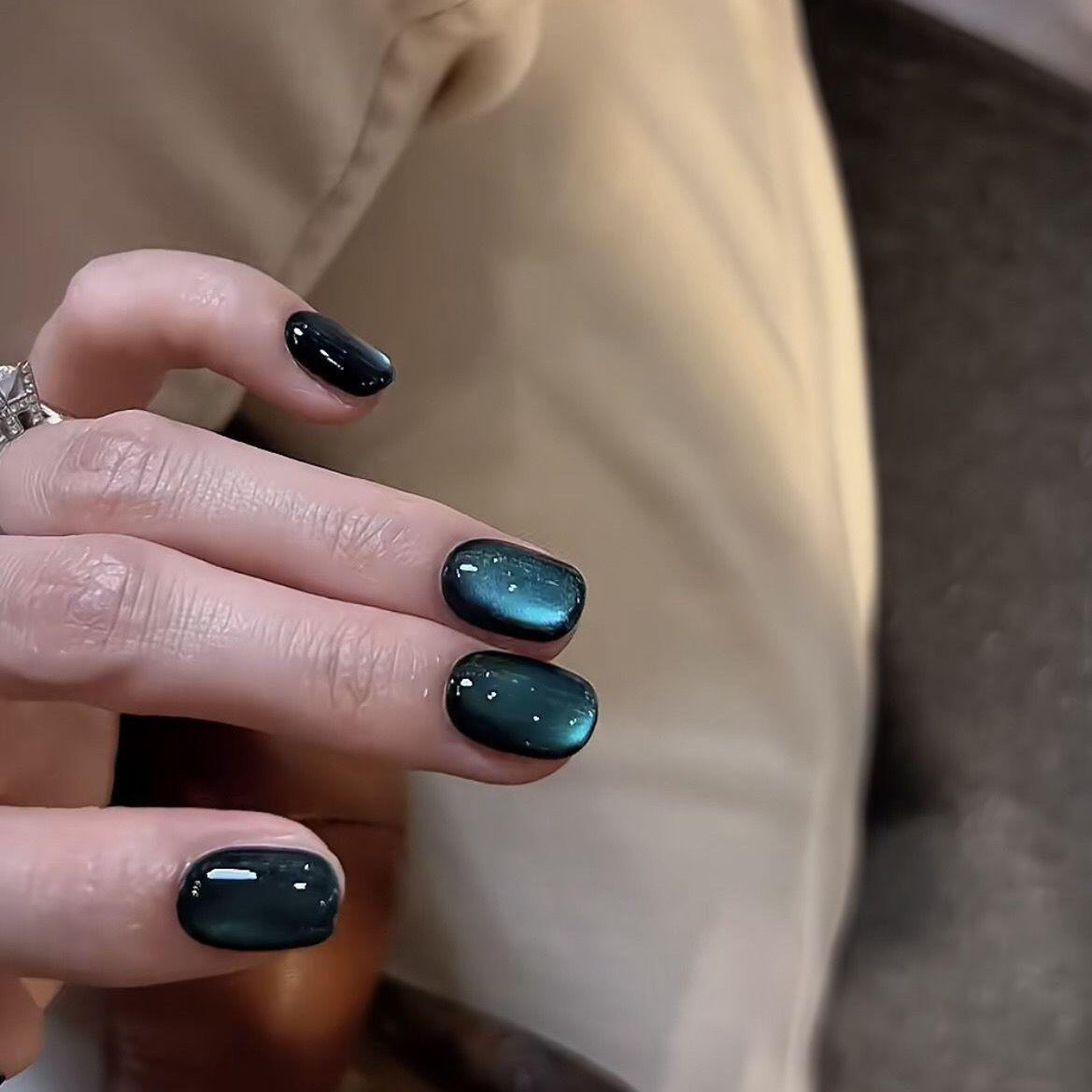 [Dark Night Galaxy] Cat's Eye Blue Tear Glass Bead High-Quality Autumn/Winter Short Nails Pure Handmade Wear Nails 4 Styles