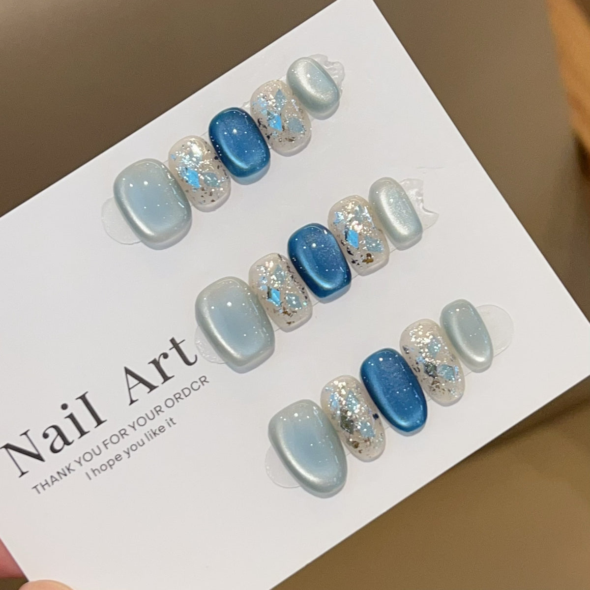 [Sleepless Island] Blue glass bead side-glow cat-eye color handmade press-on nail H418 with box tool kit