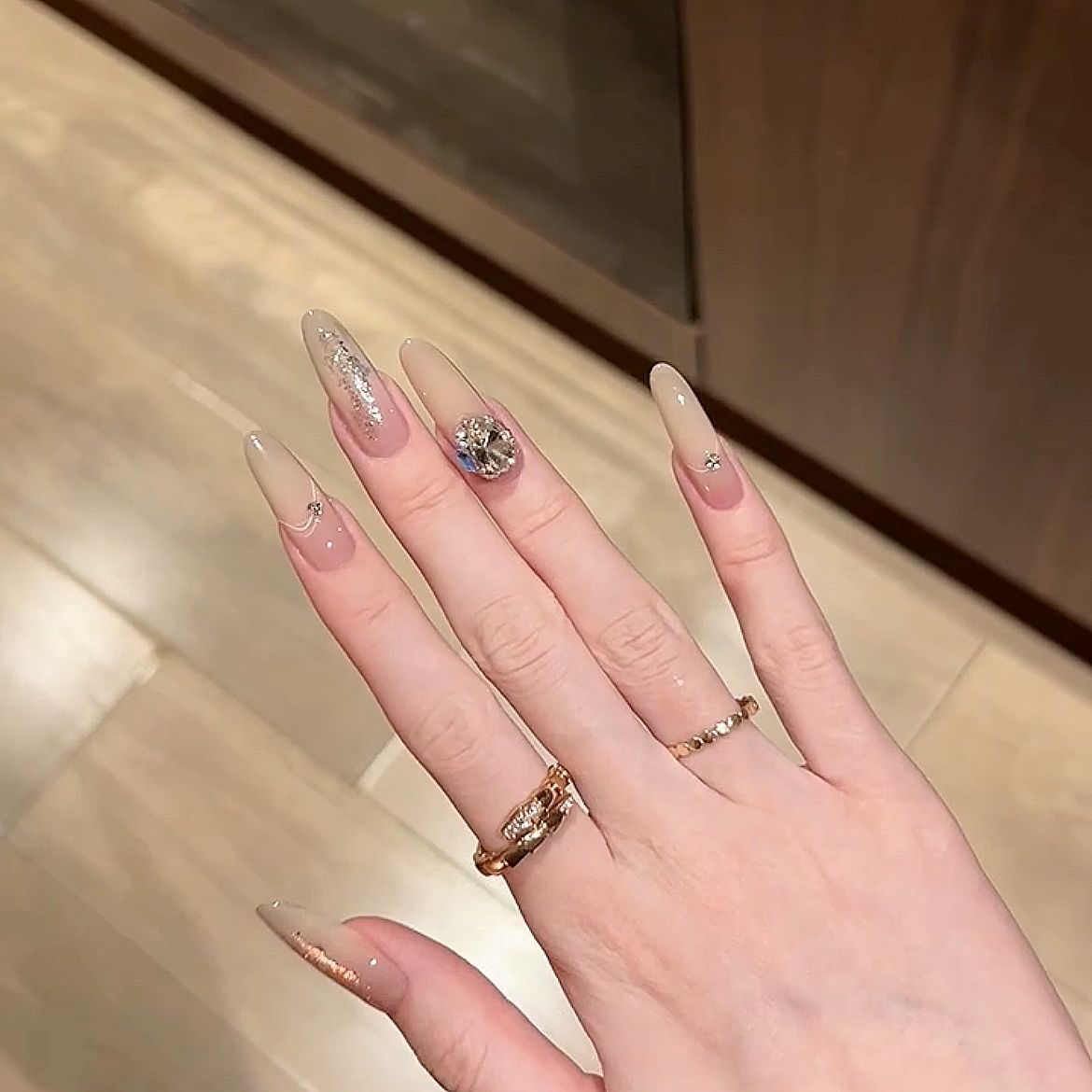 [Ganlu Temple] Brilliant Galaxy Diamond Ball Nude Gradient Handmade Wear-On Nail 221 Style with Box Tool Bag