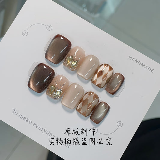 [Milk Coffee Lingge] Autumn/Winter Elegant Black Chocolate Glass Beads Cat Eye Atmosphere Pure Handmade Wearable Nail Black Chocolate Nail
