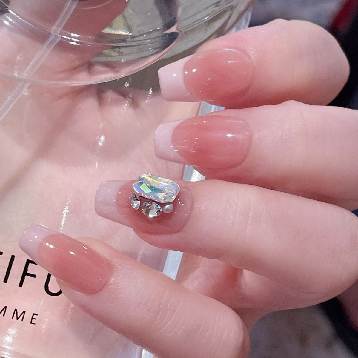 Gray and pink French rhinestone blush fake nails, handmade wearable nails, brightening nails, removable and long-lasting, 385 styles