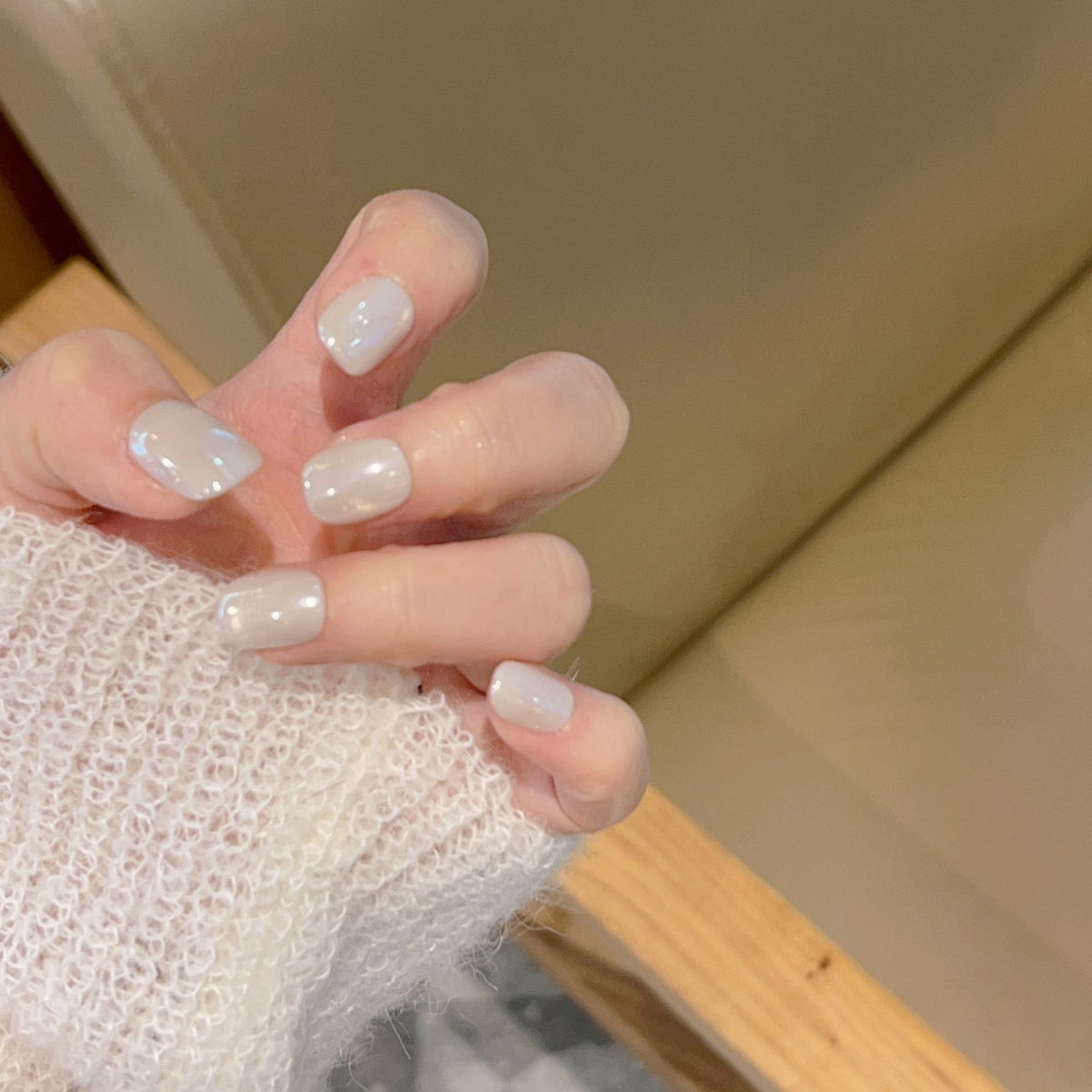 [Rusibai] Milky White Cat's Eye Hailey Pink Brightening Pure Handmade Wearable Nail H522 with Box Tool Bag