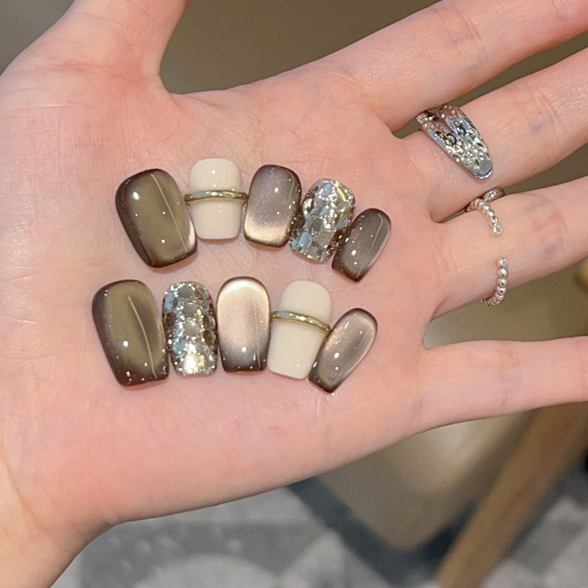 [Ring] Autumn and winter brown cat eye color scheme cream white handmade wearable armor H424 model with box tool kit