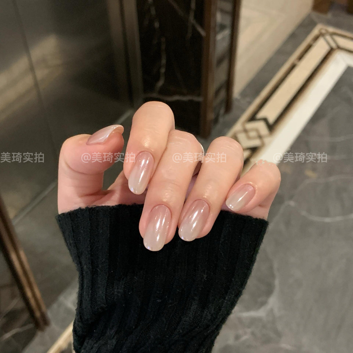 [White Moon Mirror] Spring/Summer New Haili Moonlight Pink Elegant Handmade Wear-On Nail 19 Styles with Box Tool Bag