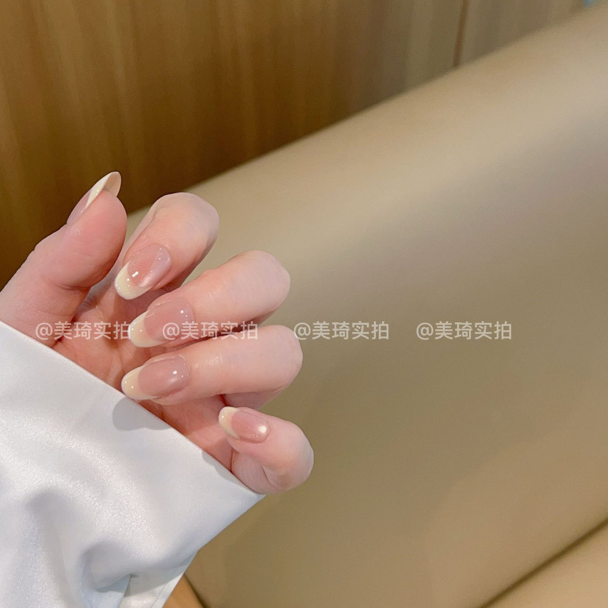 [Melon] Nude Pink Cat Eye Cream Yellow French Blush Handmade Wearable Nails J570 Style with Box Tool Bag