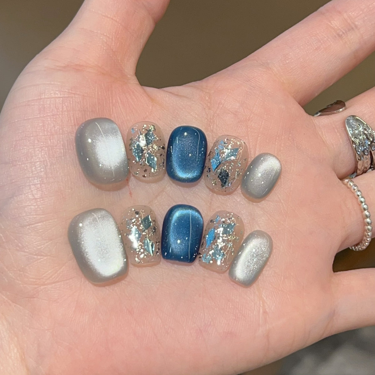 [Sleepless Island] Blue glass bead side-glow cat-eye color handmade press-on nail H418 with box tool kit