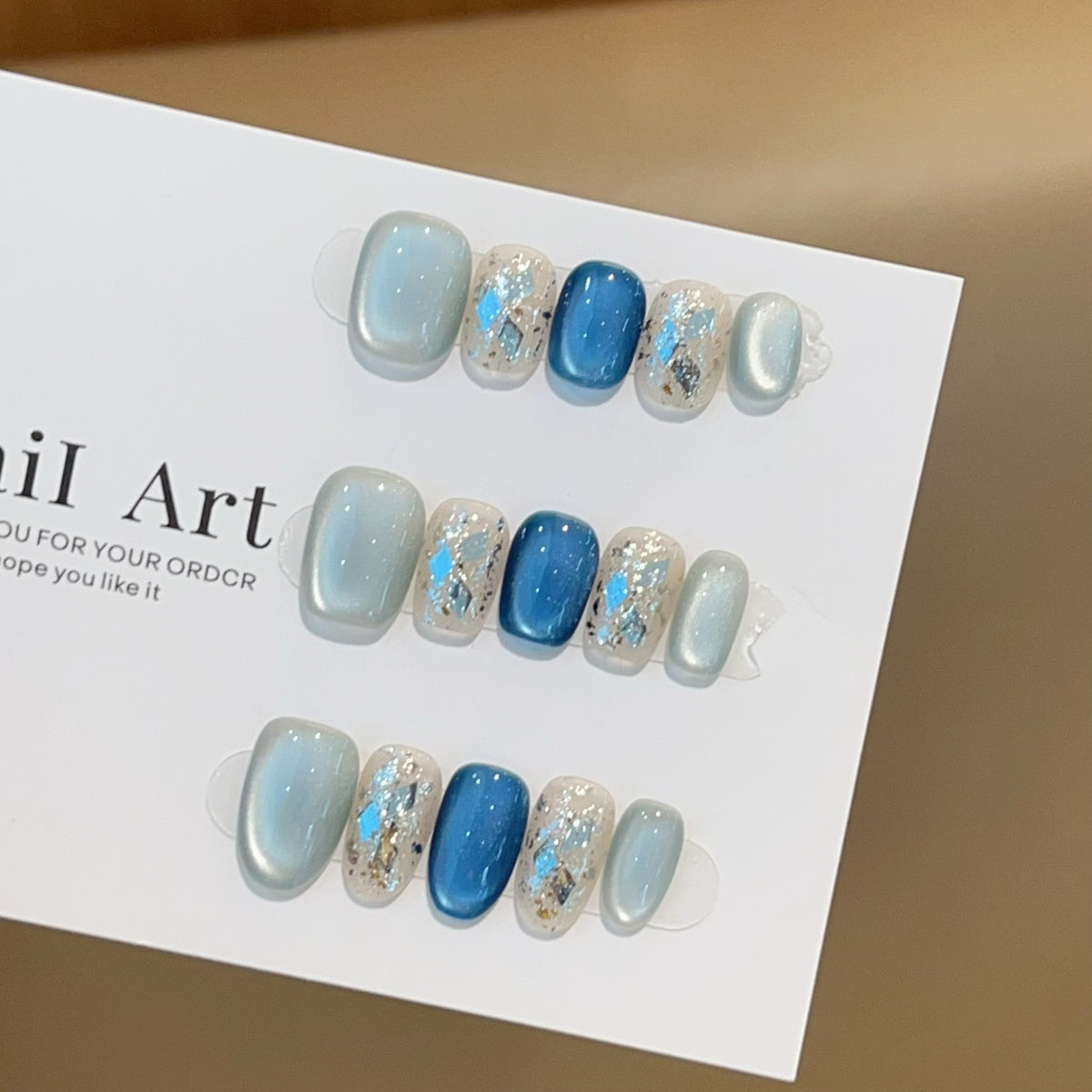 [Sleepless Island] Blue glass bead side-glow cat-eye color handmade press-on nail H418 with box tool kit