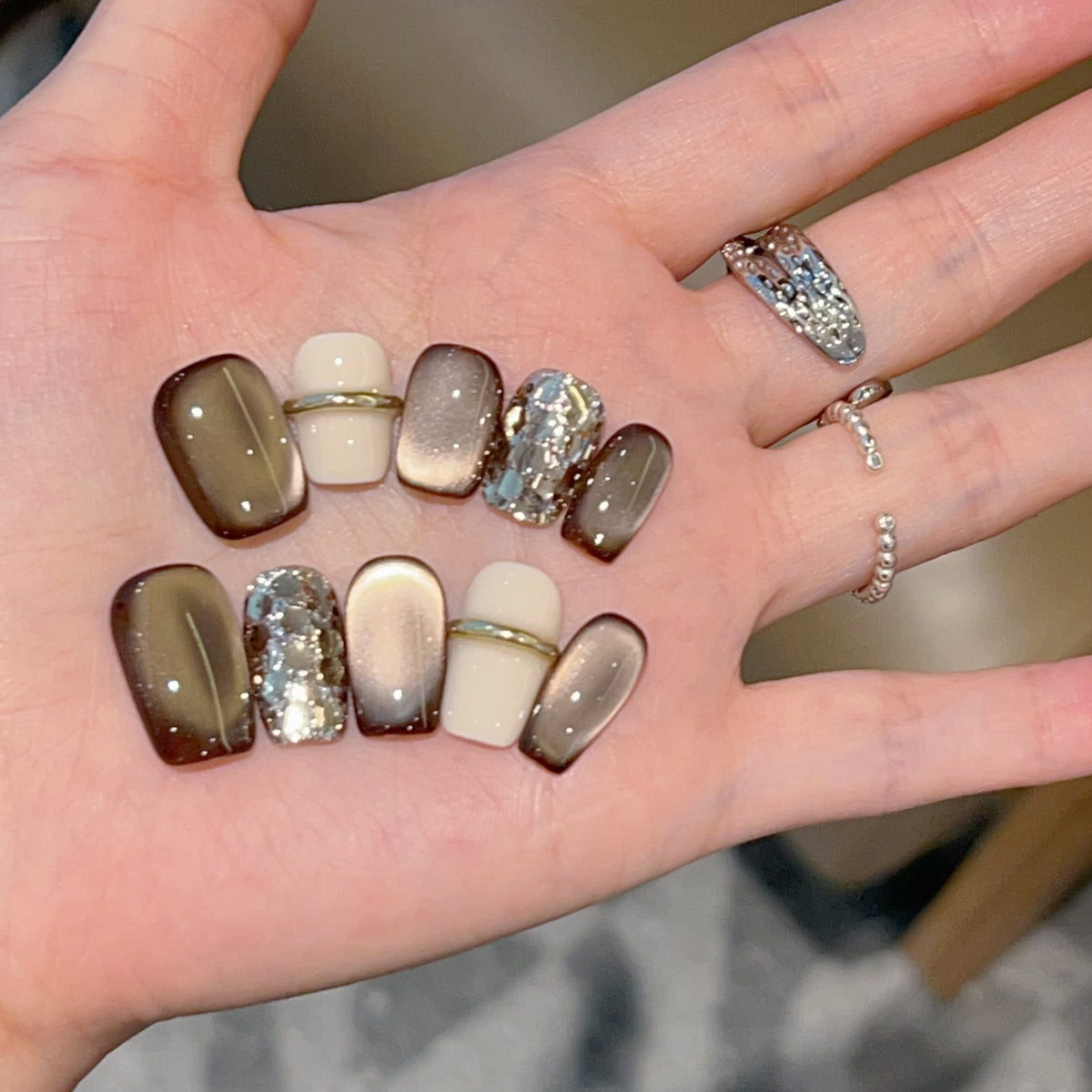 [Ring] Autumn and winter brown cat eye color scheme cream white handmade wearable armor H424 model with box tool kit